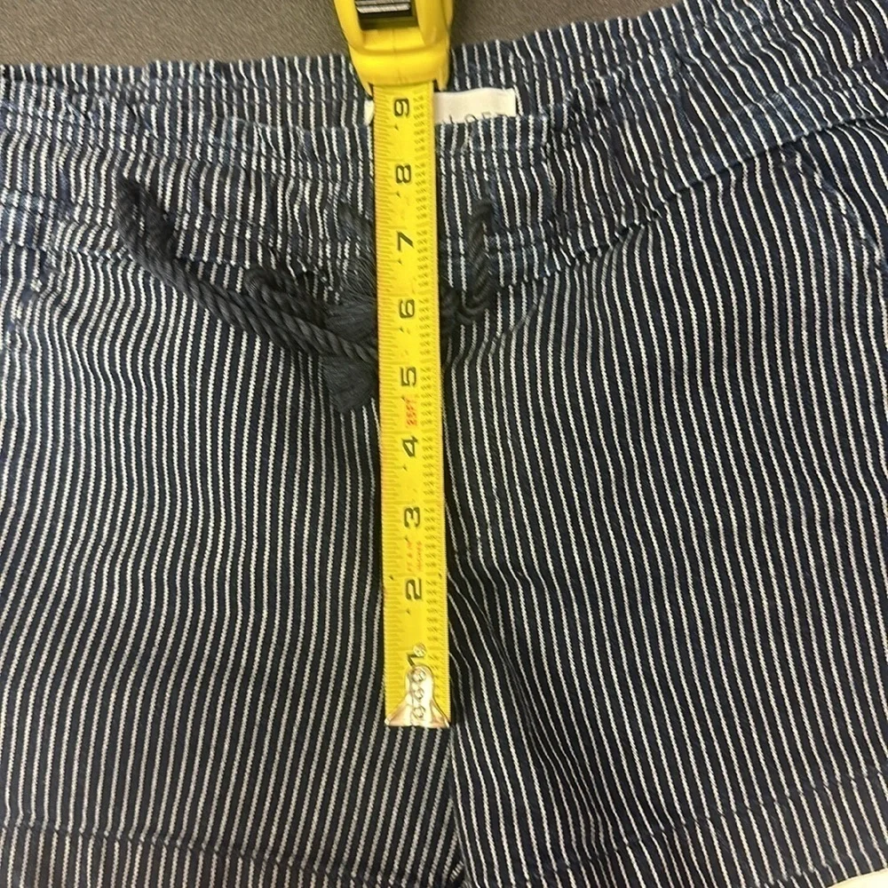 LOFT shorts size